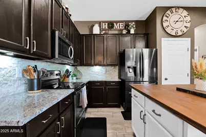 7965 W Robin Lane, Peoria, AZ 85383 - Photo 16