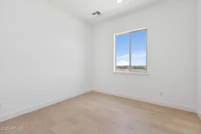 20808 W San Miguel Avenue, Buckeye, AZ 85396 - Photo 16