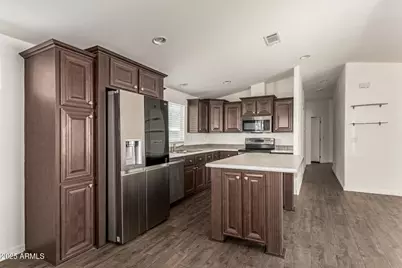 10810 N 91st Avenue #123, Peoria, AZ 85345 - Photo 4