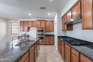 30277 N 125th Ln, Peoria, AZ 85383 - Photo 8