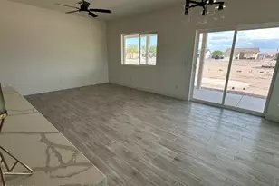 15931 S Fischer Pl, Arizona City, AZ 85123 - Photo 10