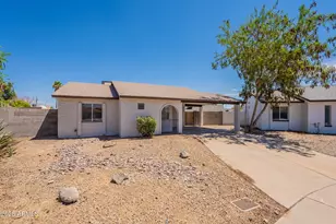 521 E Wickieup Ln, Phoenix, AZ 85024 - Photo 4