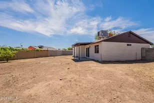 521 E Wickieup Ln, Phoenix, AZ 85024 - Photo 38