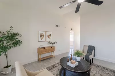 521 E Wickieup Lane, Phoenix, AZ 85024 - Photo 10