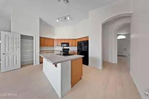 4315 E Redwood Ln, Phoenix, AZ 85048 - Photo 4