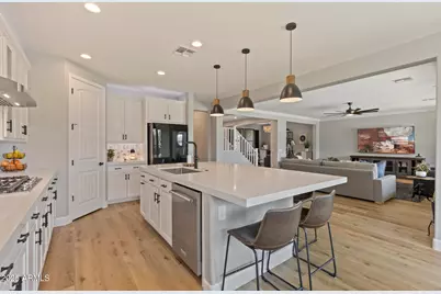 22141 E Russet Road, Queen Creek, AZ 85142 - Photo 2