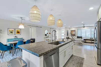 8738 E Rose Lane, Scottsdale, AZ 85250 - Photo 14