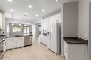 42366 W Chimayo Dr, Maricopa, AZ 85138 - Photo 16