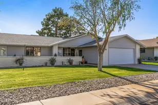 12719 W Shadow Hills Dr, Sun City West, AZ 85375 - Photo 2