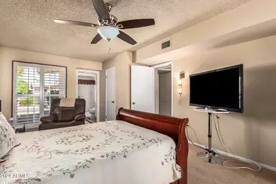 10477 W Highwood Lane, Sun City, AZ 85373 - Photo 16