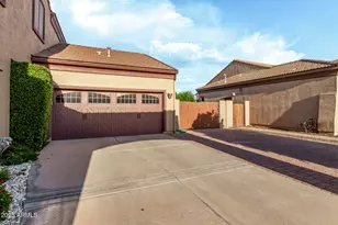 21665 S 215th Pl, Queen Creek, AZ 85142 - Photo 8