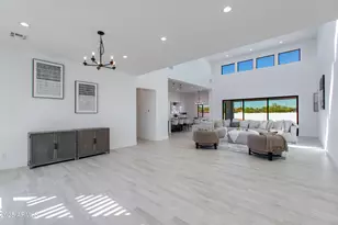 3330 W Desert Dawn Dr, Phoenix, AZ 85083 - Photo 6