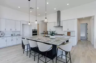 3330 W Desert Dawn Dr, Phoenix, AZ 85083 - Photo 10