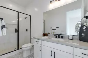 3330 W Desert Dawn Dr, Phoenix, AZ 85083 - Photo 24