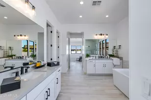 3330 W Desert Dawn Dr, Phoenix, AZ 85083 - Photo 16