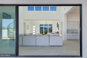 3330 W Desert Dawn Dr, Phoenix, AZ 85083 - Photo 32