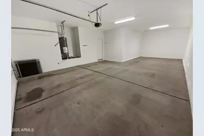 18778 W Christy Drive, Surprise, AZ 85388 - Photo 10