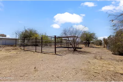 1065 W Whiteley Street, Apache Junction, AZ 85120 - Photo 40