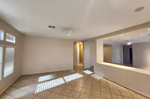 10511 W Villa Hermosa, Peoria, AZ 85383 - Photo 8