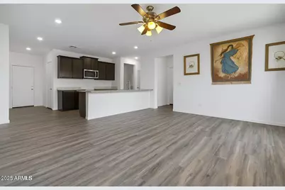 40538 W Hensley Way, Maricopa, AZ 85138 - Photo 10