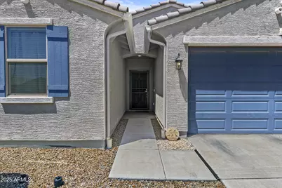 40538 W Hensley Way, Maricopa, AZ 85138 - Photo 2