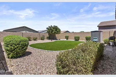 40538 W Hensley Way, Maricopa, AZ 85138 - Photo 22