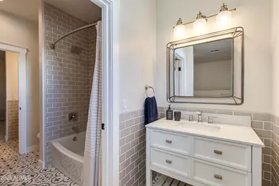 3838 E Devonshire Avenue, Phoenix, AZ 85018 - Photo 16