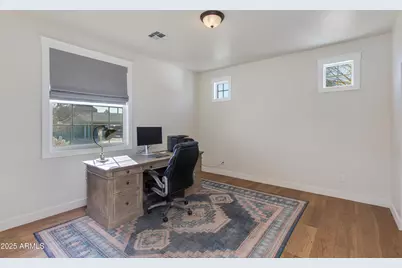 3838 E Devonshire Avenue, Phoenix, AZ 85018 - Photo 20