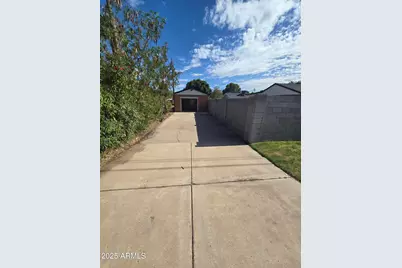 3241 N 27th Place, Phoenix, AZ 85016 - Photo 24
