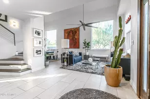 1136 E Forest Hills Dr, Phoenix, AZ 85022 - Photo 2