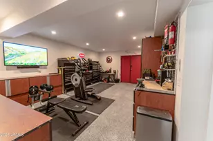 1136 E Forest Hills Dr, Phoenix, AZ 85022 - Photo 46