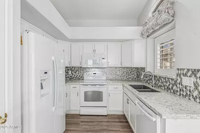 1748 E Loma Vista Street, Gilbert, AZ 85295 - Photo 16