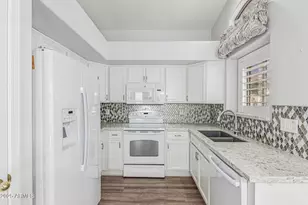 1748 E Loma Vista St, Gilbert, AZ 85295 - Photo 16