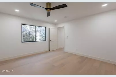 10228 N 55th Place, Paradise Valley, AZ 85253 - Photo 32