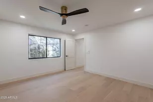 10228 N 55th Pl, Paradise Valley, AZ 85253 - Photo 32