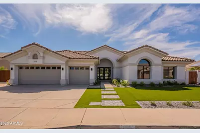 10228 N 55th Place, Paradise Valley, AZ 85253 - Photo 1