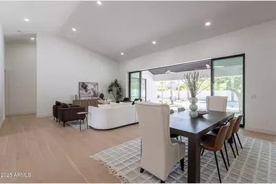 10228 N 55th Place, Paradise Valley, AZ 85253 - Photo 26