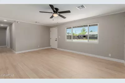 390 W Poston Circle, Florence, AZ 85132 - Photo 4