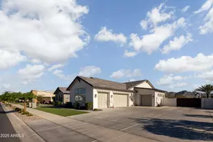 19901 E Country Mdws Dr, Queen Creek, AZ 85142 - Photo 4