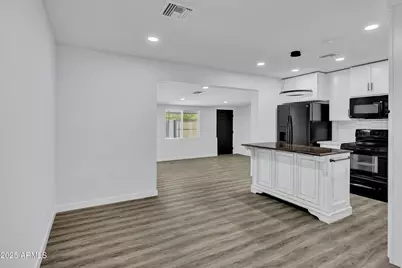 7602 E Thomas Road, Scottsdale, AZ 85251 - Photo 8