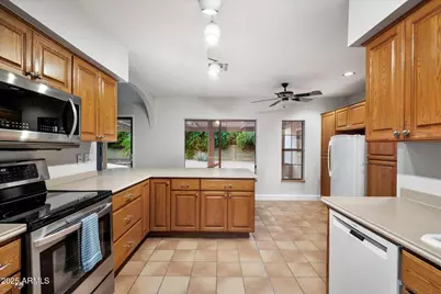 23051 N 87th Drive, Peoria, AZ 85383 - Photo 16