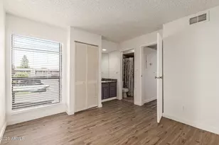 3601 W Tierra Buena Ln, Phoenix, AZ 85053 - Photo 16