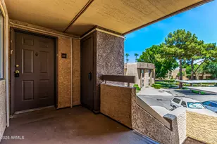 3601 W Tierra Buena Ln, Phoenix, AZ 85053 - Photo 4