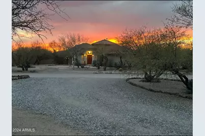 37437 N 19th Avenue, Phoenix, AZ 85086 - Photo 1