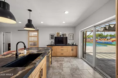 6802 E Paradise Parkway, Scottsdale, AZ 85251 - Photo 16