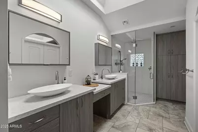 6802 E Paradise Parkway, Scottsdale, AZ 85251 - Photo 10