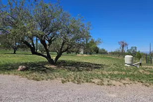 5137 E Maranatha Ln, Hereford, AZ 85615 - Photo 4