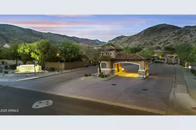 1682 E Desert Willow Drive #4, Phoenix, AZ 85048 - Photo 16