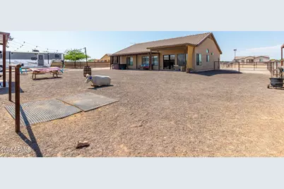 30317 W Roosevelt Street, Buckeye, AZ 85396 - Photo 32