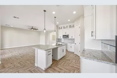 22204 W Dale Lane, Wittmann, AZ 85361 - Photo 12